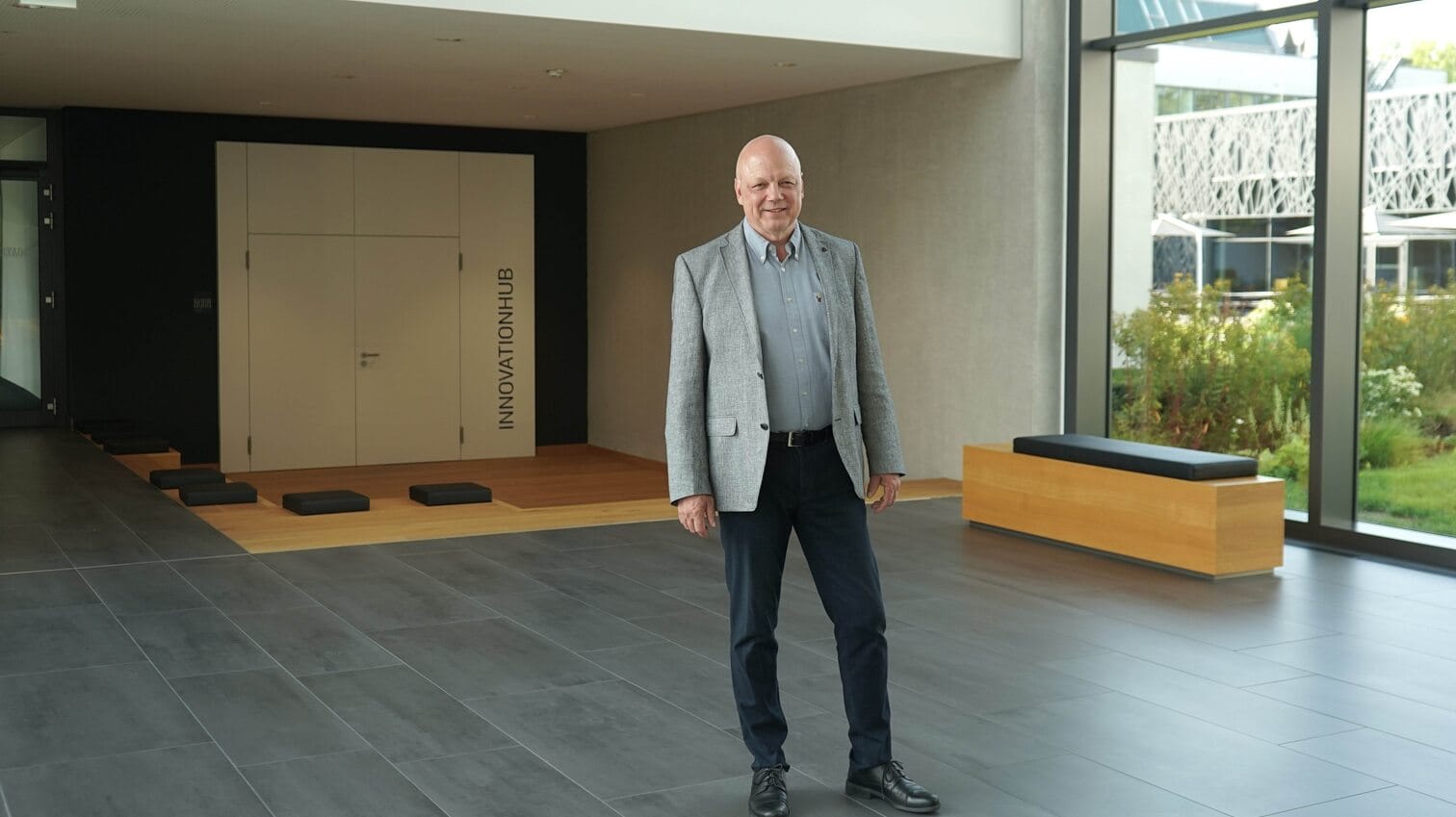 Christian Botschek Appointed Managing Director of KARL MAYER STOLL Textilmaschinenfabrik GmbH