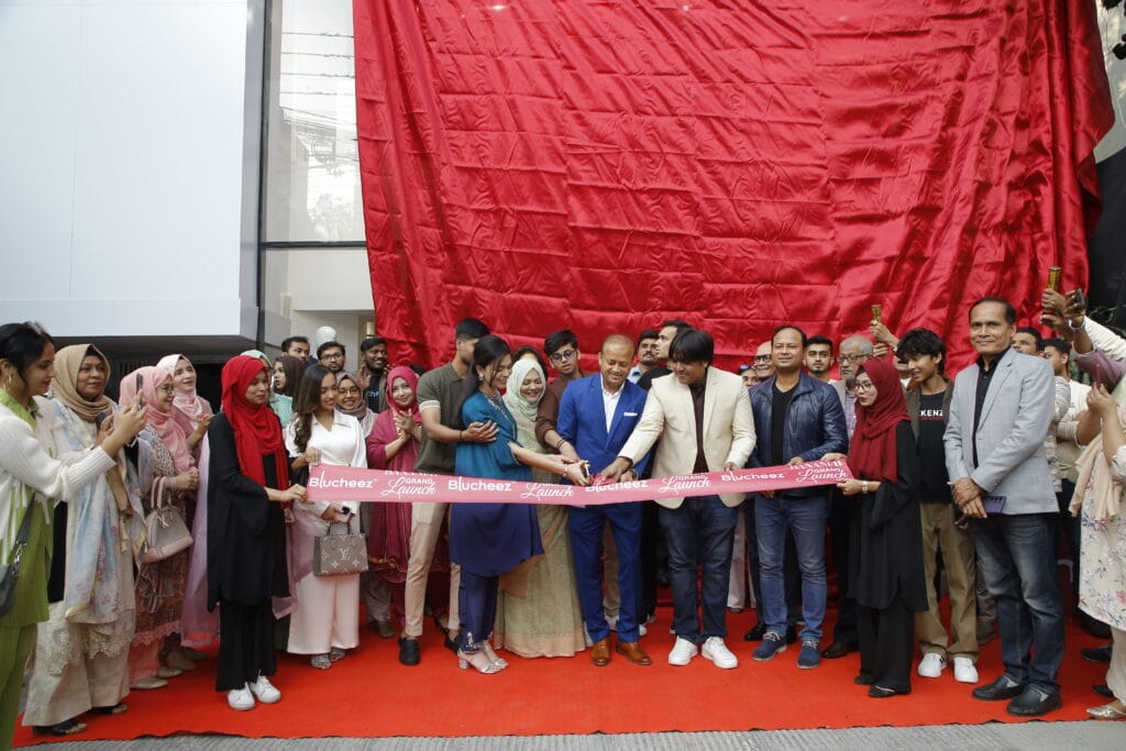 Blucheez Unveils Flagship Outlet in Banani 11, Dhaka, Redefining Fashion Excellence
