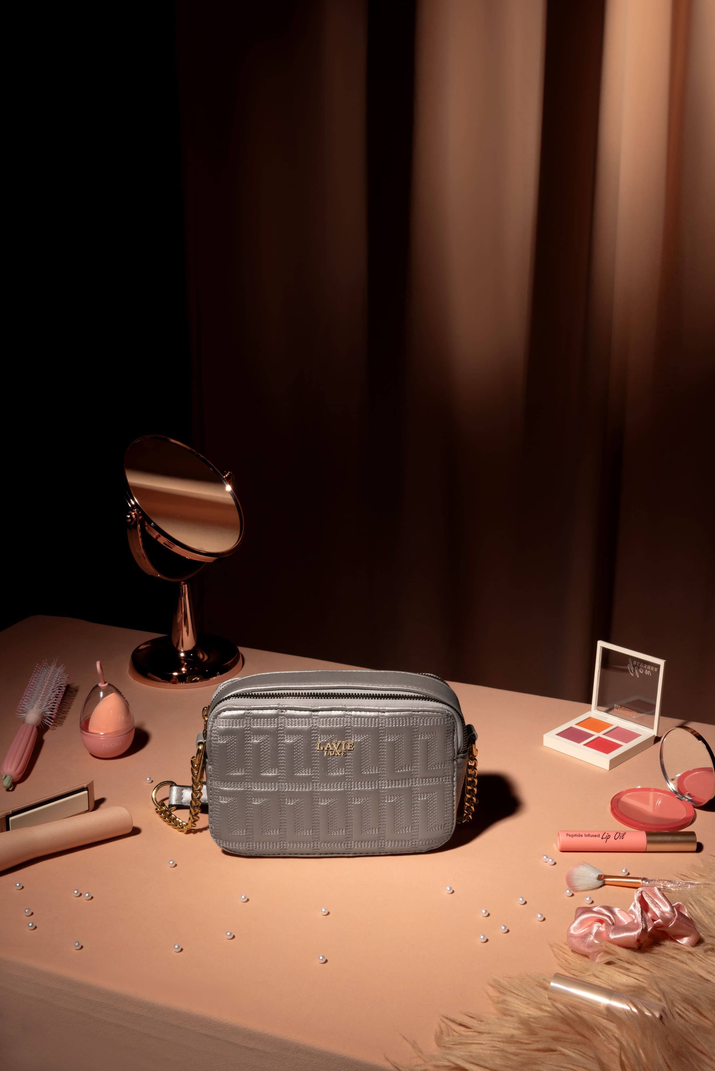 Inyo Small Sling Bag